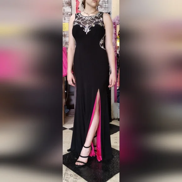open lace back dress Chic Jewel Lace Appliques Mermaid Long Prom Dresses with Court Train Sheer Sleeveless Long Evening Gowns main image 0